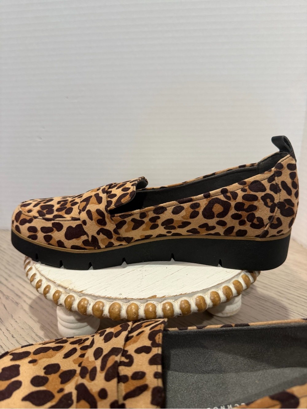 DR. SCHOLLS WOMENS WEBSTER LOAFER * LEOPARD PRINT * NEW* SIZE 7.5 - Picture 3 of 9
